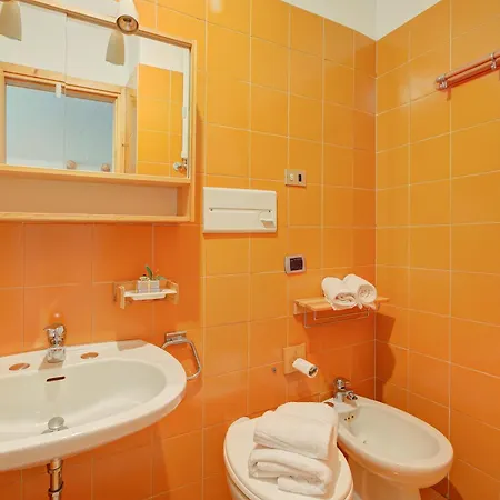 Apartment La Casa Di Mitti - Happy Cesana Torinese